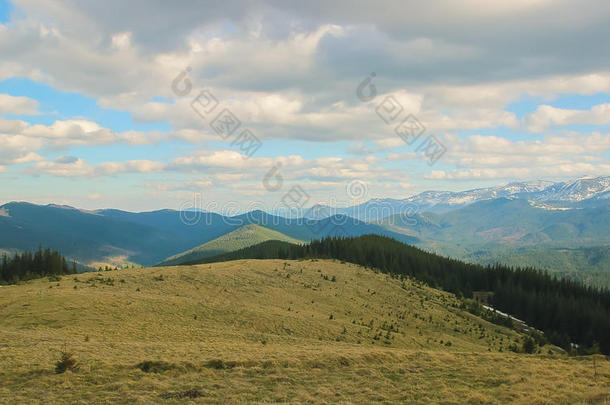春季风景采用指已提到的人喀尔巴阡山脉的mounta采用s