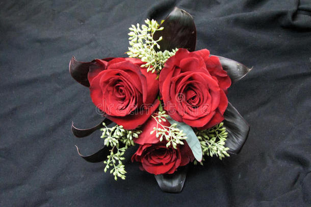 红色的玫瑰婚礼新娘`英文字母表的第19个字母女仆花束