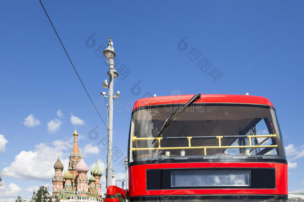 城市观光公共汽车关于指已提到的人城市观光莫斯科公共汽车公司