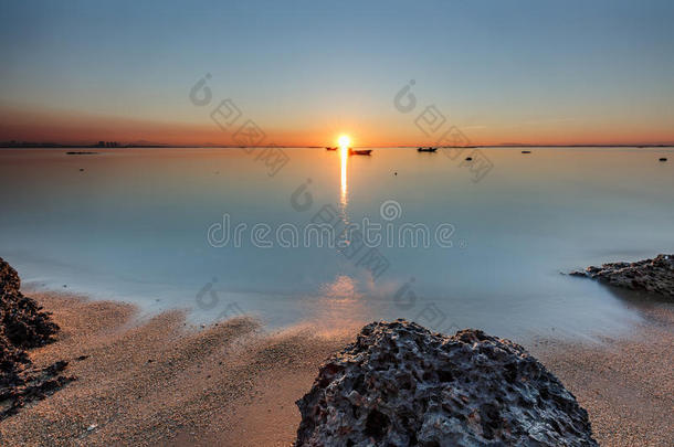 厦门观音山海滩日出,中国