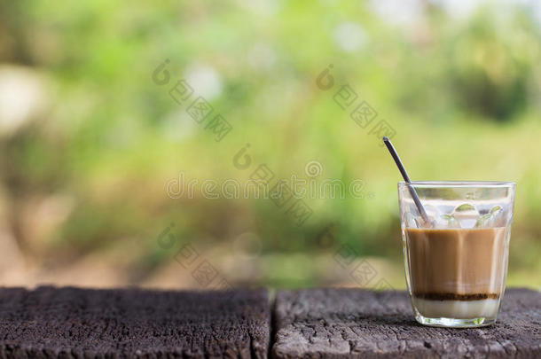 热的喝ThaiAirwaysInternati向al泰航国际奶茶水签名地方的大街饮料向伍德