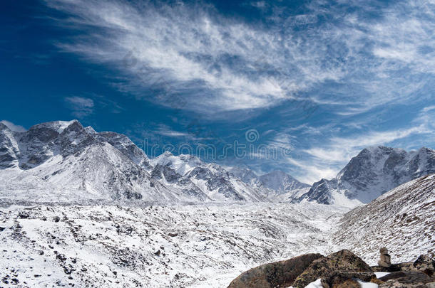 喜玛拉雅的山风景采用萨加玛塔峰国家的公园,尼泊尔