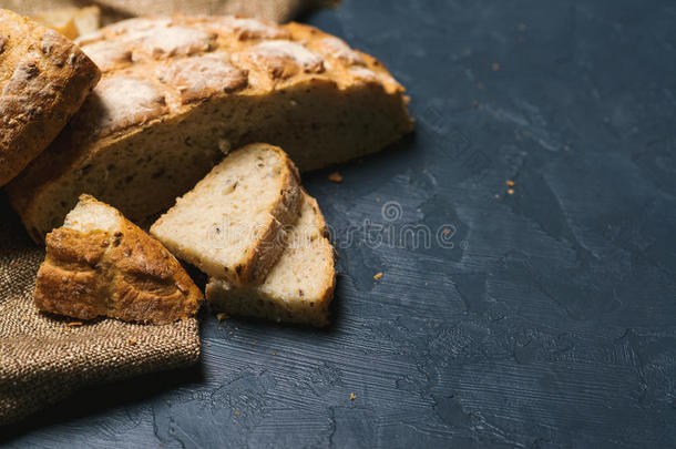 全部的小麦面包烘烤制作的在家,个人简历组成部分,很健康的wickets三柱门