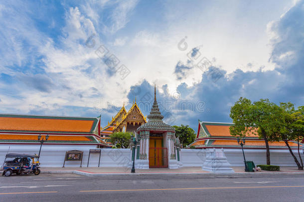 泰国或高棉的佛教寺或僧院photographer摄影师或泰国或高棉的佛教寺或僧院PovertyandHumanResources