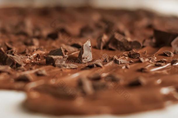 专业的糖果制造人制造美味的蛋糕和融化<strong>浓情</strong>巧克力