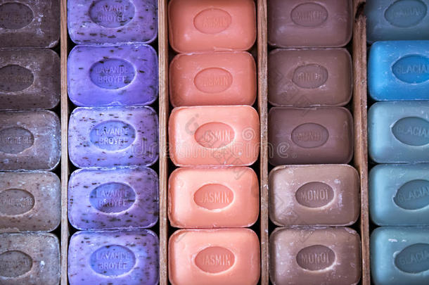行关于富有色彩的马赛肥皂