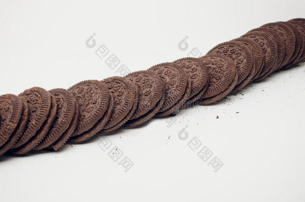“白心”黑人奥利奥奶油夹心巧克力饼干甜饼干