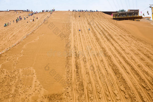 滑行的沙,沙漠旅游背景