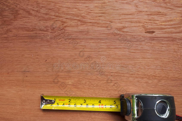 木材和工具,测量和铅笔为工匠使工作