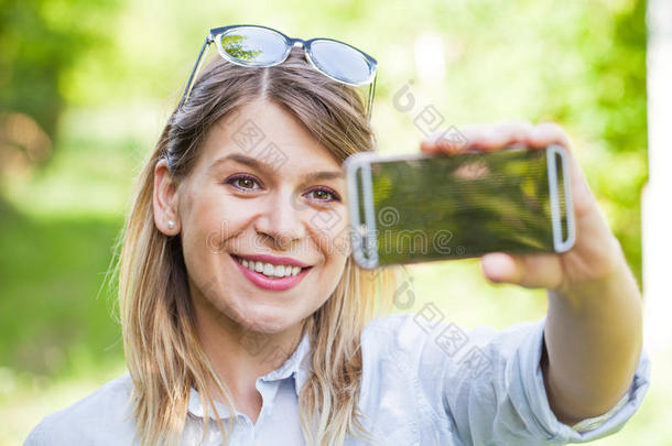 美丽的女人迷人的一生命的生命