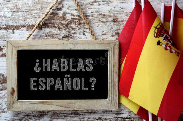 问题哈布拉斯西班牙人?aux.构成疑问句和否定句你讲西班牙的?