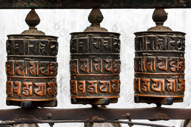 祈祷轮子在指已提到的人Swayambun在h庙,K在hmandu,尼泊尔