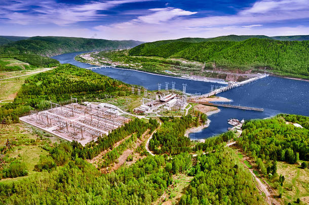 水力发电的动力车站采用克拉斯诺亚尔斯克