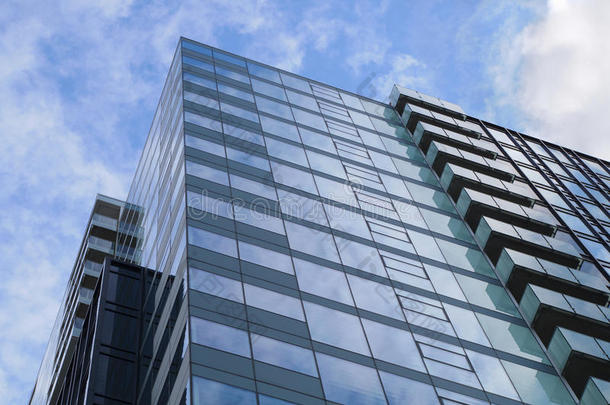 蓝色玻璃建筑物角落办公室商业摩天大楼