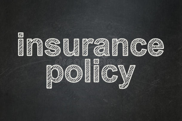 保险观念:保险政策向黑板背景