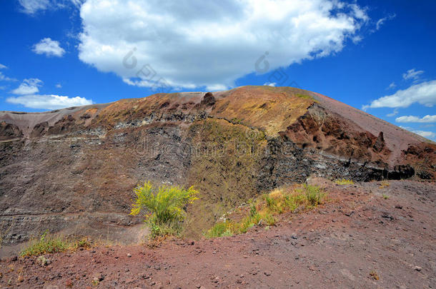 维苏威火山火山火山口紧接在后的向那不勒斯.
