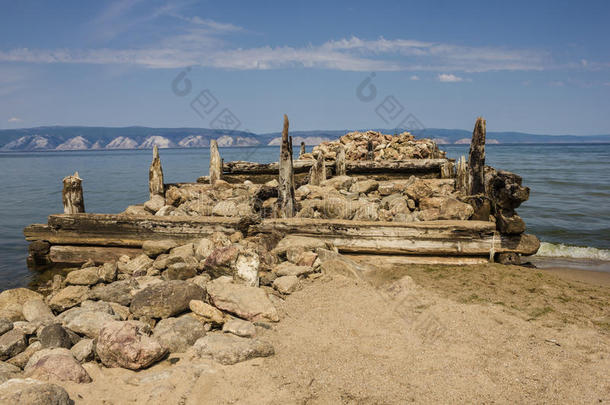 破坏海码头