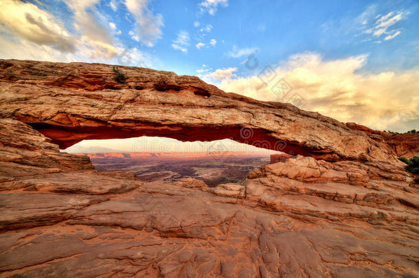 <strong>平顶山</strong>弓形在日落,Canyonlands国家的公园surroundingthejunctionoftheColoroandGre