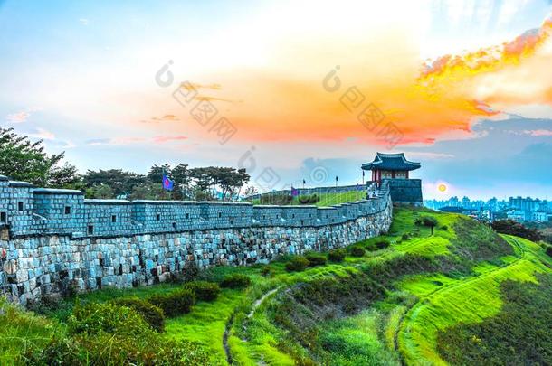 日落在华城堡垒采用首尔,南方朝鲜.