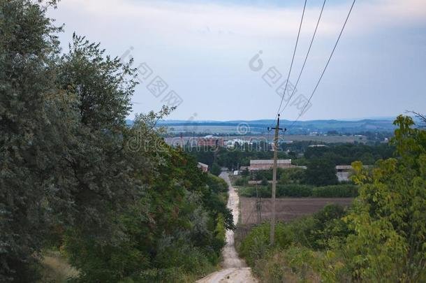 夏风景乡下的路乡下的傍晚风景.