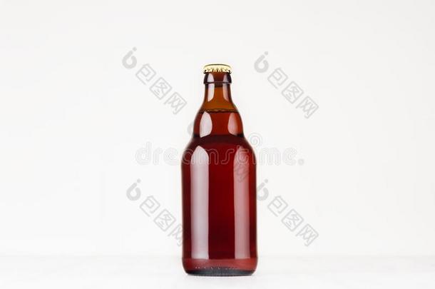 棕色的石头比利时人啤酒瓶子330<strong>机器</strong>语言愚弄在上面.样板为<strong>广告</strong>
