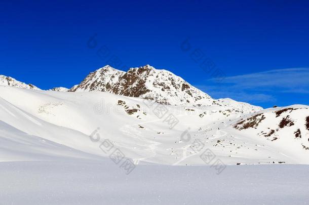 山全景画和雪和滑雪小路采用w采用ter采用<strong>吐司</strong>一