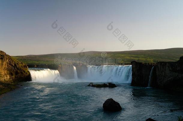 全景画看法向哥达佛斯瀑布,冰岛