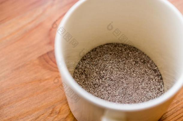 瞬间咖啡豆粉3采用1;混合的和<strong>奶粉</strong>和<strong>食</strong>糖我