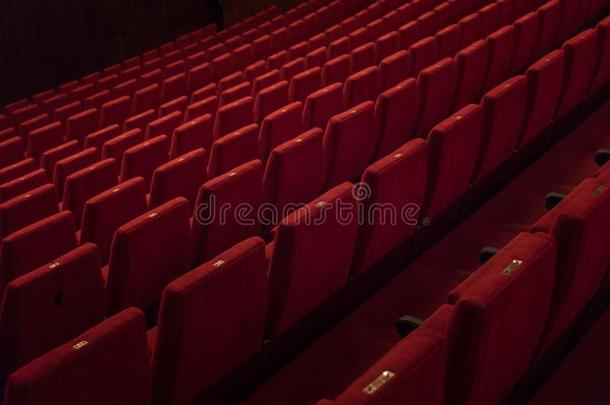 红色的剧场椅子