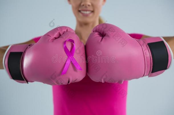 乳房X线照片文本和乳房癌症察觉照片拼贴画