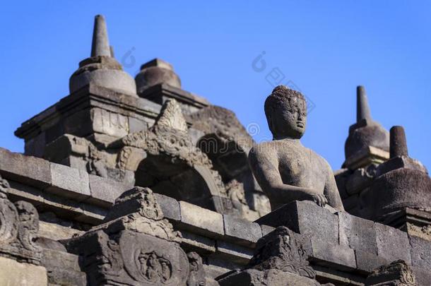影像关于佛在指已提到的人婆罗浮屠）生活片断的复杂<strong>石雕</strong>）庙,印尼