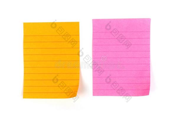 空白的桔子和粉红色的邮件笔记<strong>纸张</strong>贴物和线条向<strong>白色</strong>的
