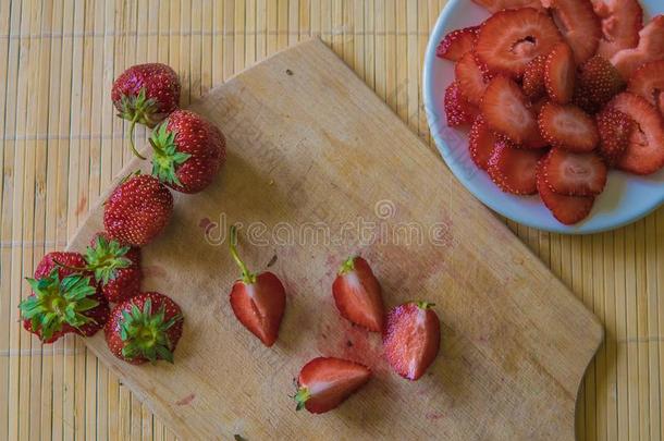 草莓.新鲜的草莓.红色的草莓.有机的和自然